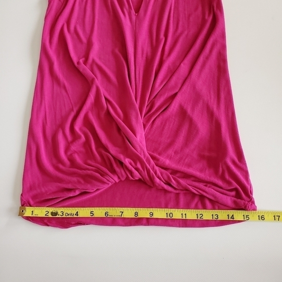 1313 * Old Navy Drape Keyhole Front Sleeveless Top Magenta Size S - Picture 7 of 8